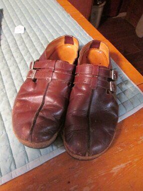 Mens Haflinger 42 brown leather buckle slides sz9